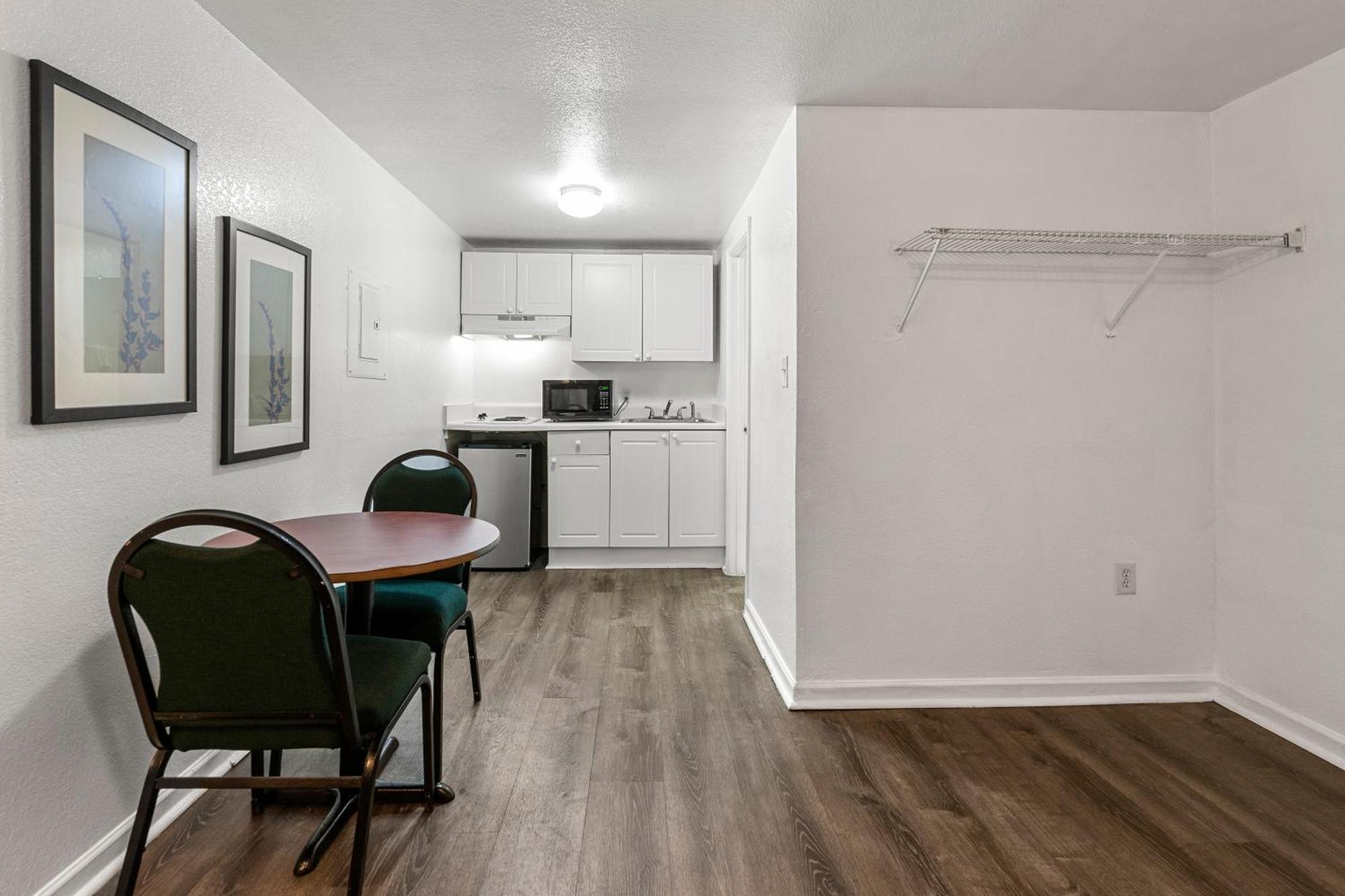 Extended Stay Studios Montgomery Exterior foto